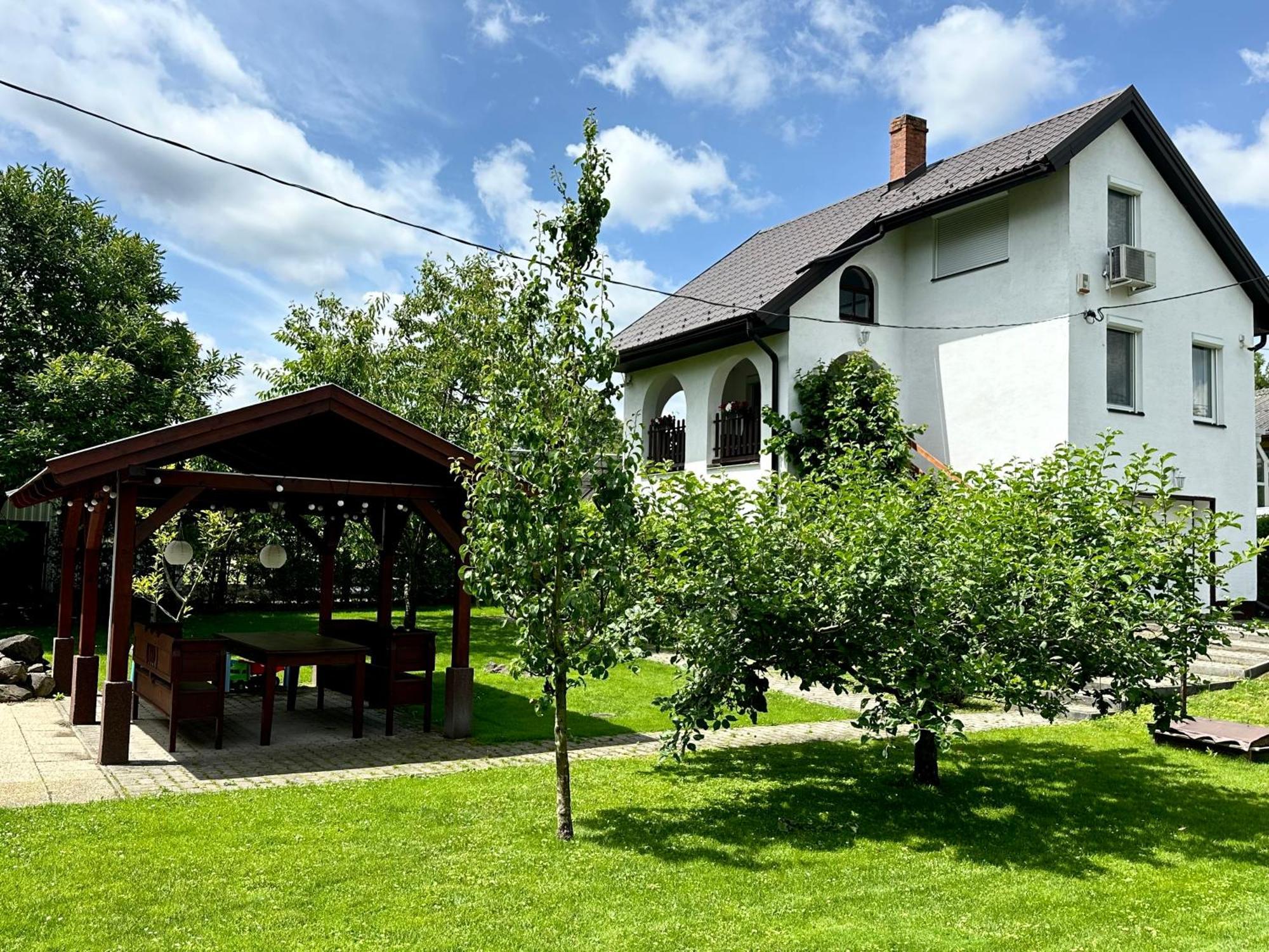 Dunakanyar Apartman Pilismarot Exteriör bild